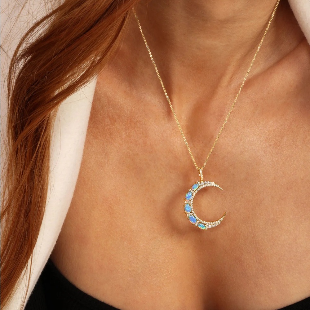 💜 Melinda Maria. She's an Icon Moon Necklace Gold|Blue Opal. NWT - Picture 6 of 6